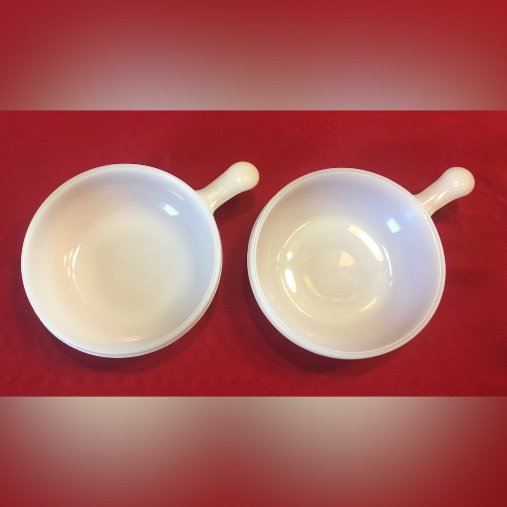 Vintage Milk Glass Soup Chili Bowls - Set of 2